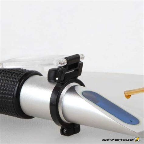 honey refractometer how to use|best refractometer for honey.